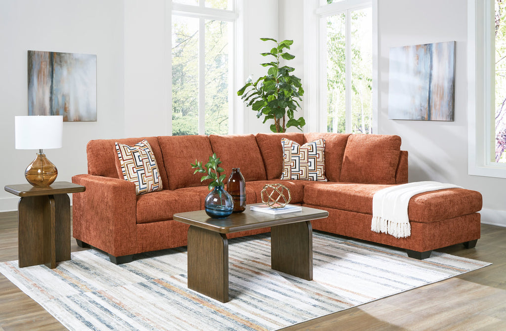 Aviemore 2-Piece Sectional with Chaise
