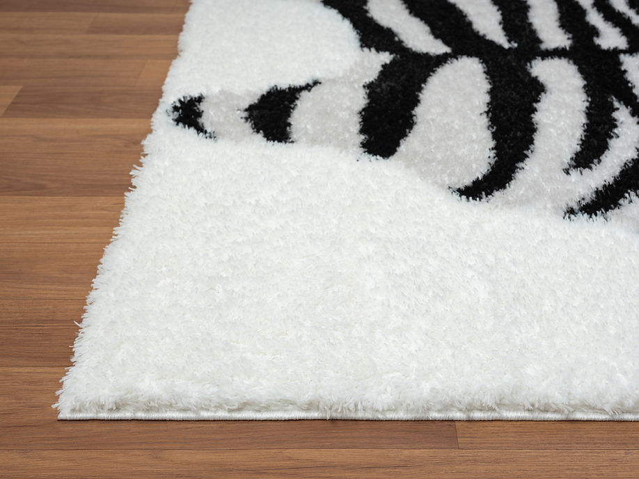 Comfy Shag Black&White
