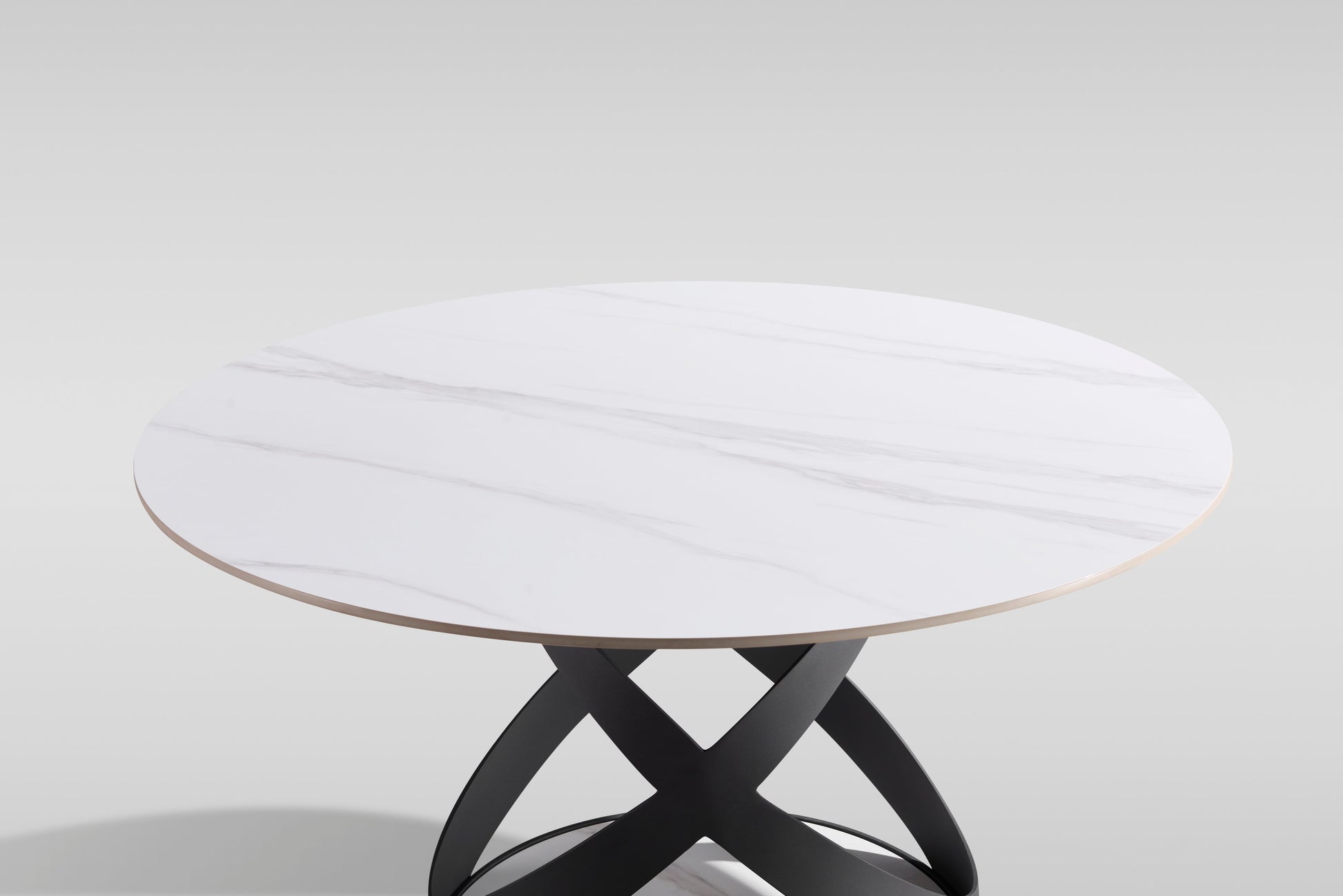 Dimi White/Black Dining Room