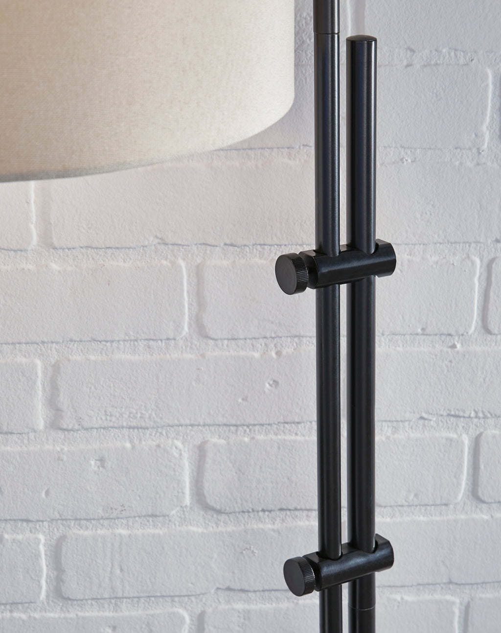 Baronvale Lamp