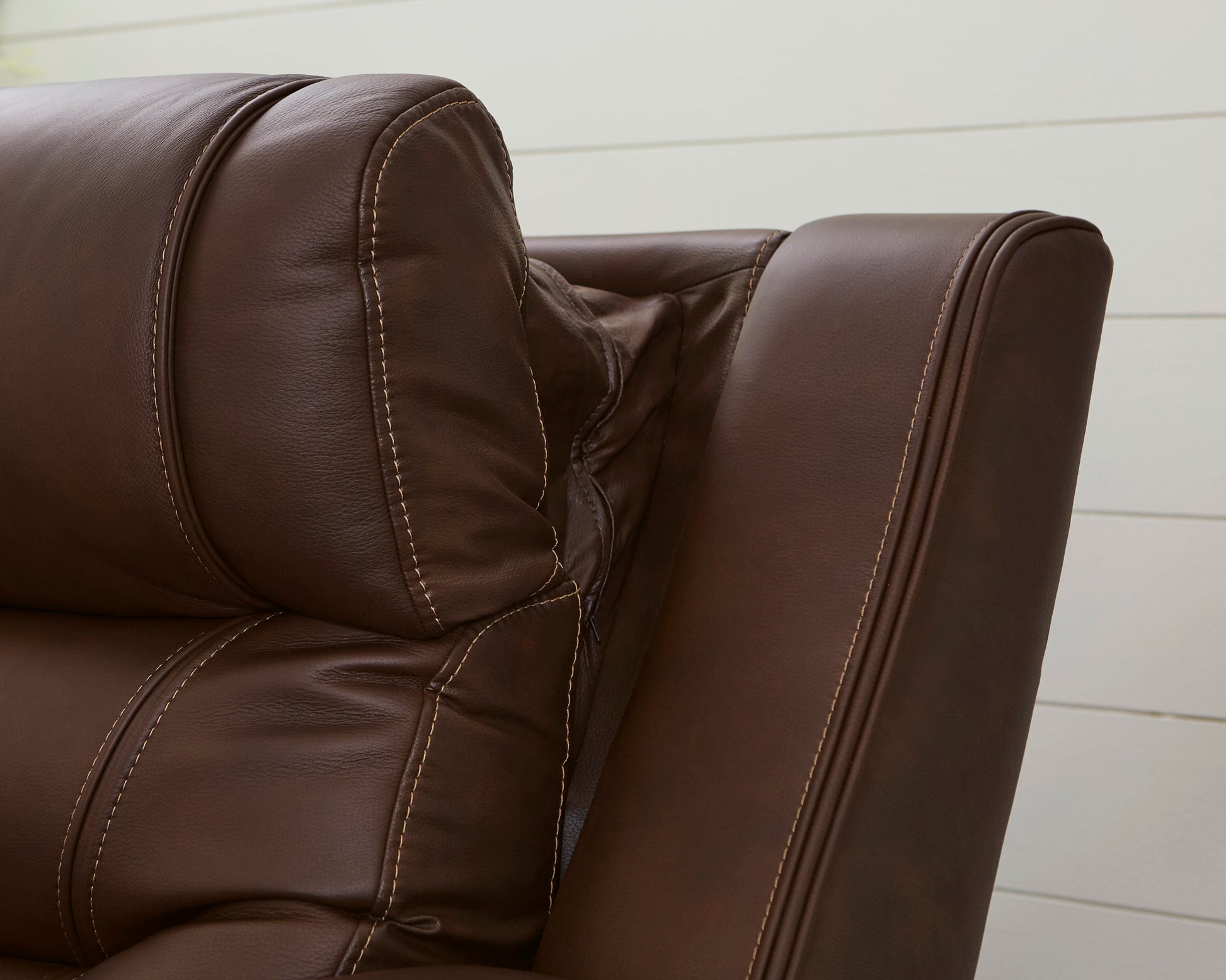 Knightington Reclining Set