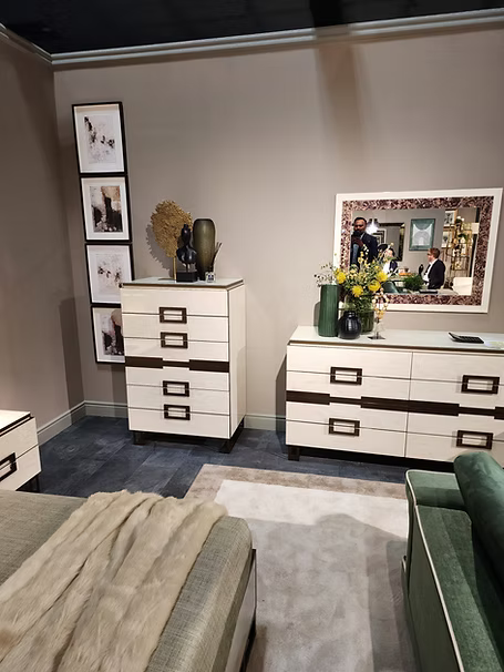 Poesia Italian Luxury Bedroom