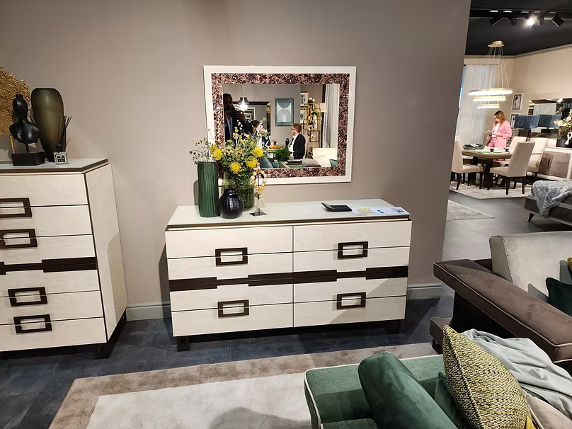 Poesia Italian Luxury Bedroom
