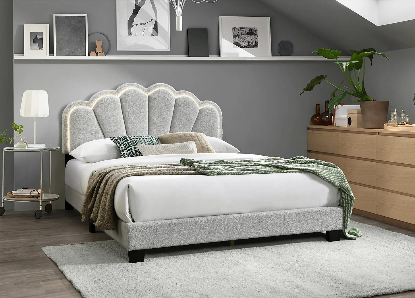 Gul Platform Bed